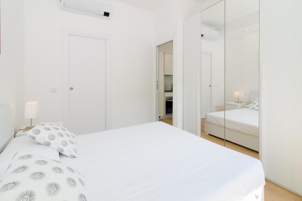 Bright Terrace In Eleganza E Relax Appartamento Milano