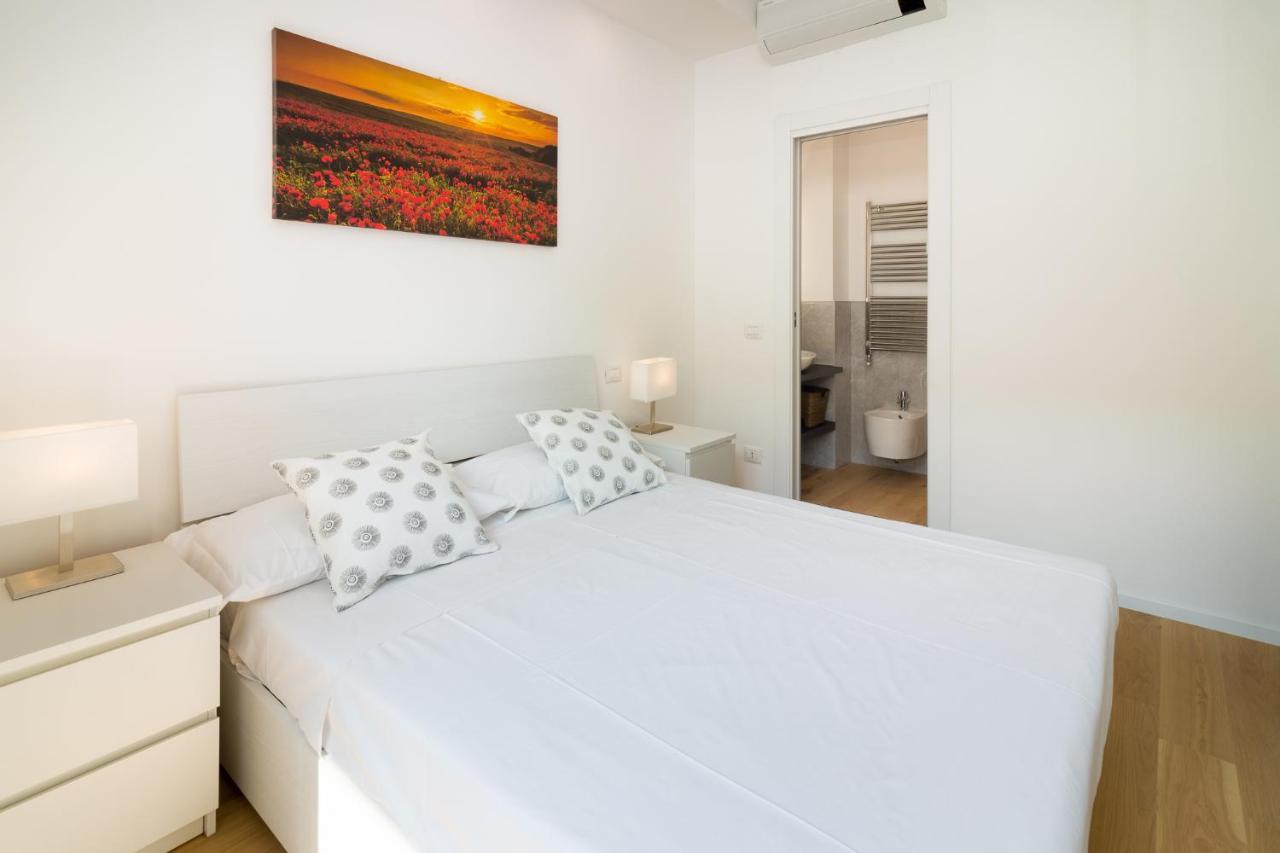 Bright Terrace In Eleganza E Relax Appartamento Milano