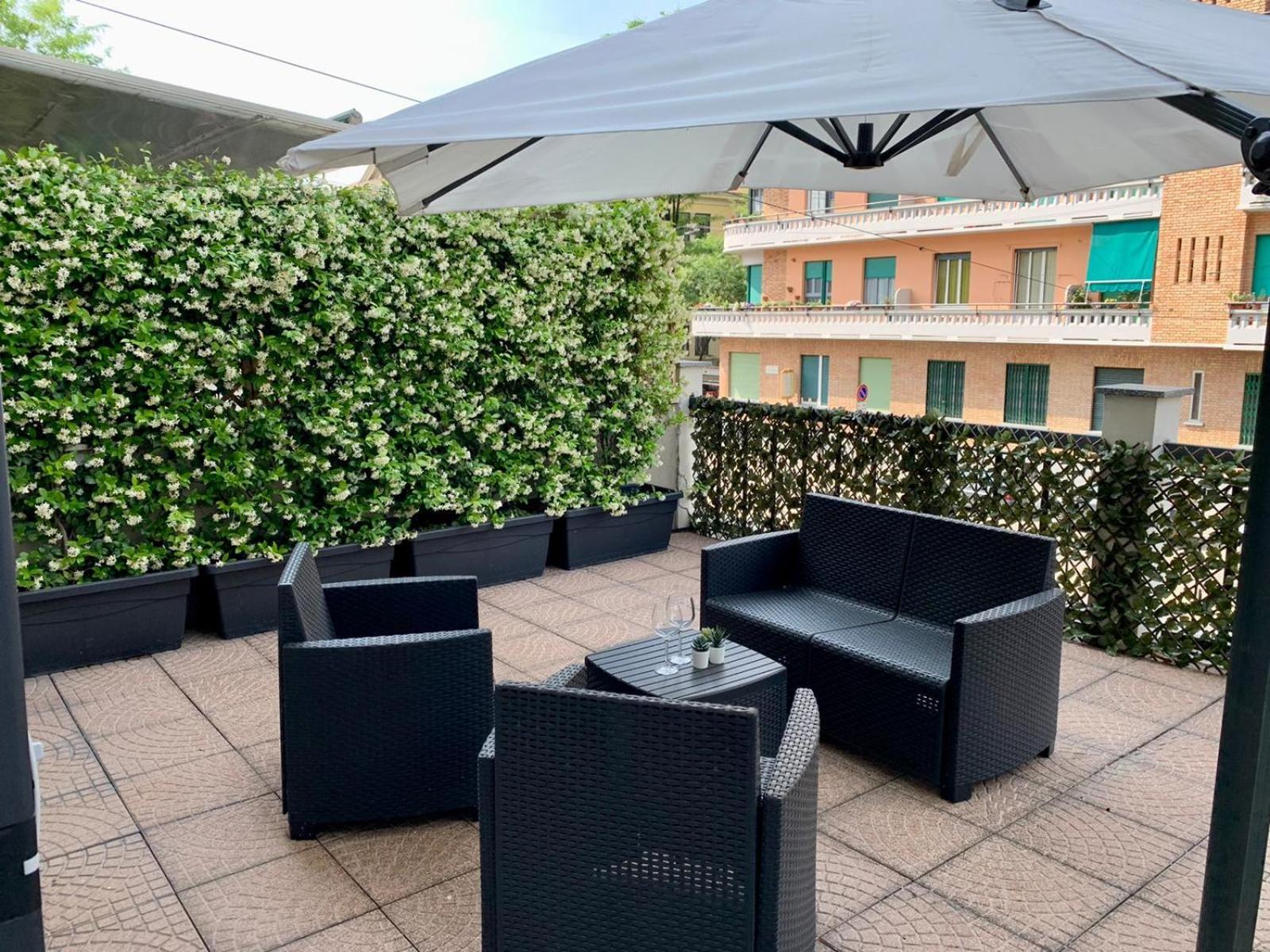 Bright Terrace In Eleganza E Relax Appartamento Milano